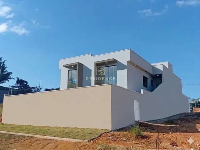 Casa 3 quartos e 2 banheiros, à venda, no bairro Voldac em Volta Redonda