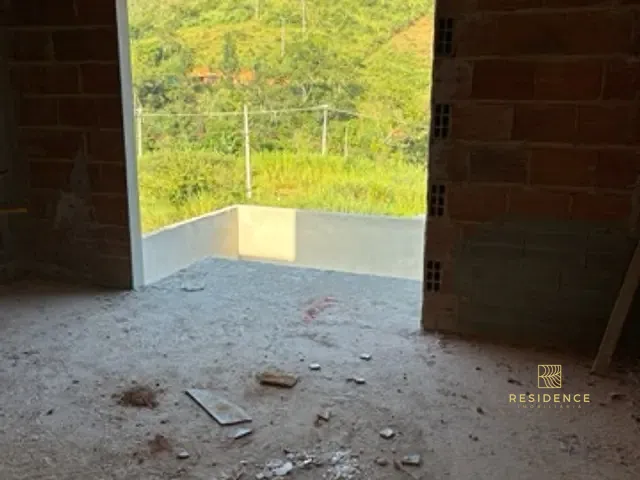 Casa 3 quartos e 2 banheiros, à venda, no bairro Voldac em Volta Redonda