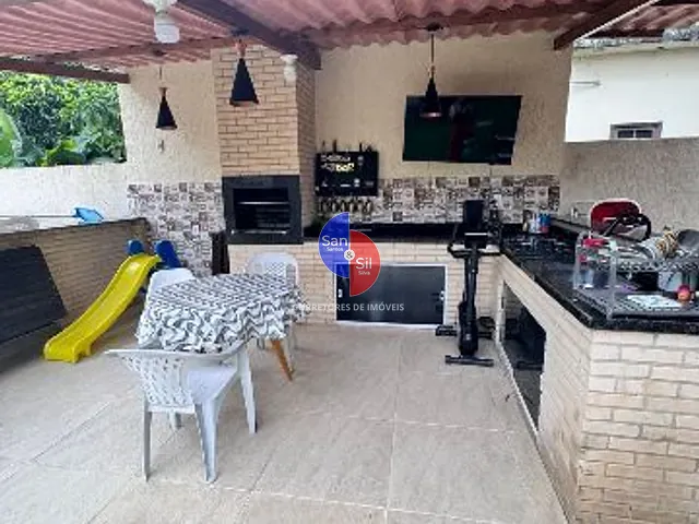 Casa com 360m² 3 quartos e 3 banheiros, à venda, no bairro Praia do Imperador (Praia de Mauá) em Magé