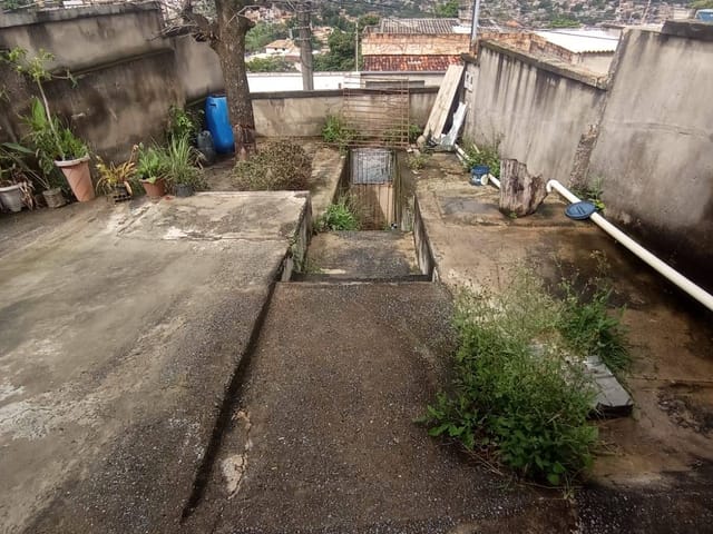 Casa 2 quartos e 1 banheiro, à venda, no bairro Tupi B em Belo Horizonte