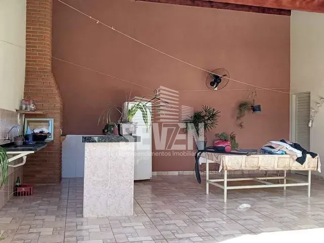 Casa com 251m², à venda, no bairro Parque Júlio Nóbrega em Bauru