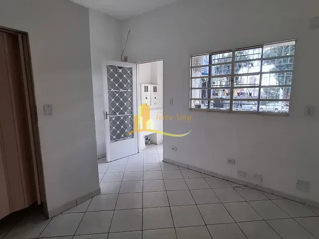 Casa 1 quarto e 1 banheiro, para alugar, no bairro Vila Carmosina em São Paulo