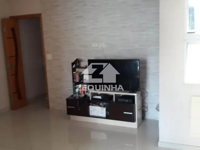 Casa com 266m² 4 quartos e 4 banheiros, à venda, no bairro Jardim Roberto em Osasco