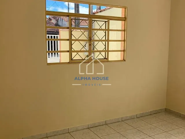 Casa com 125m² 2 quartos e 1 banheiro, à venda, no bairro Vila Prado em Pindamonhangaba