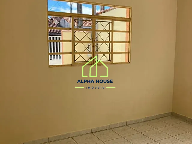 Casa com 125m² 2 quartos e 1 banheiro, à venda, no bairro Vila Prado em Pindamonhangaba