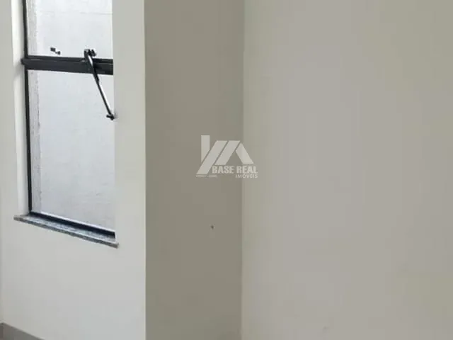 Casa com 75m² 2 quartos e 1 banheiro, à venda, no bairro Chapada em Ponta Grossa