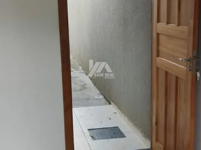 Casa com 75m² 2 quartos e 1 banheiro, à venda, no bairro Chapada em Ponta Grossa