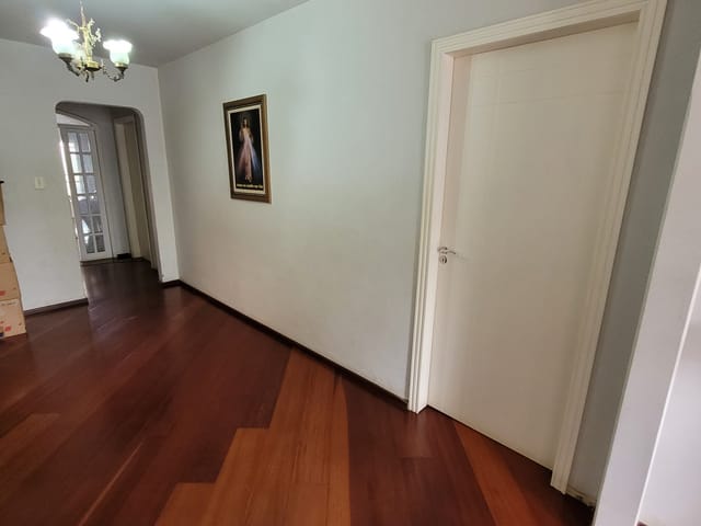 Casa com 220m² 3 quartos e 3 banheiros, à venda ou para alugar, no bairro Oficinas em Ponta Grossa