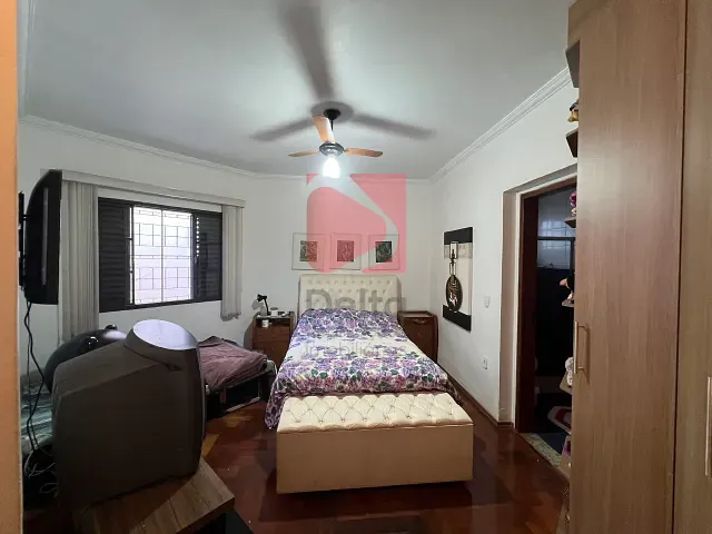 Casa 3 quartos e 2 banheiros, à venda, no bairro Jardim Carlos Gomes em Pirassununga
