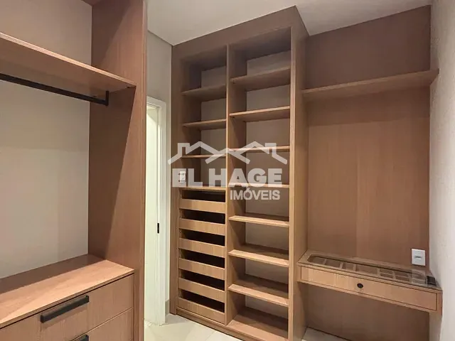 Casa com 300m² 3 quartos e 4 banheiros, à venda, no bairro Jardim Itália em Cuiabá