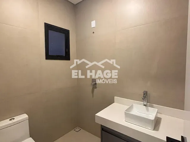 Casa com 300m² 3 quartos e 4 banheiros, à venda, no bairro Jardim Itália em Cuiabá
