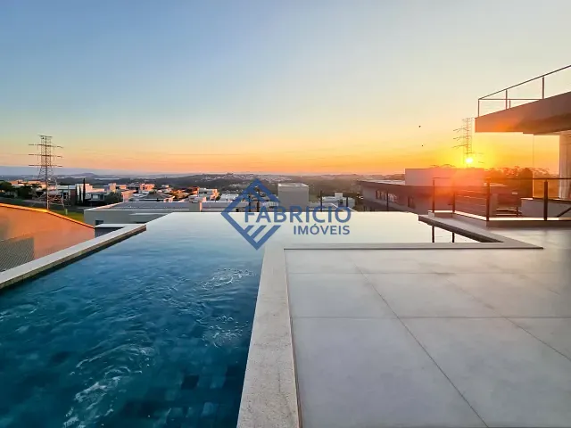 Casa com 1321m² 4 quartos e 8 banheiros, à venda, no bairro Monte Alegre em Vinhedo