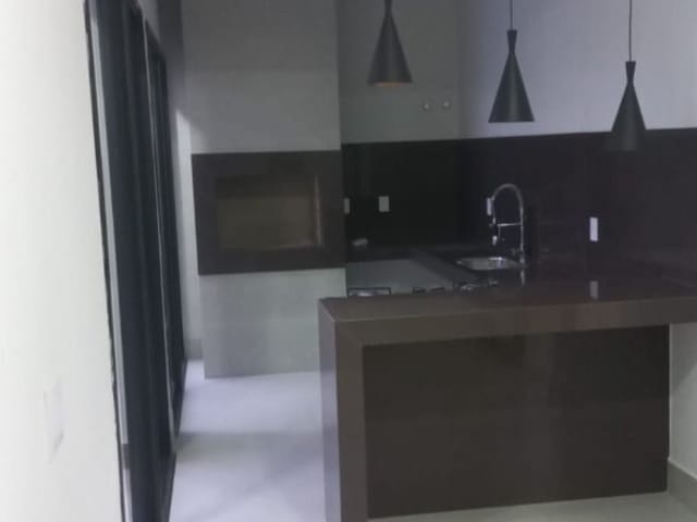 Casa com 450m² 5 quartos e 2 banheiros, à venda, no bairro Loteamento Residencial Jardim Villagio em Americana