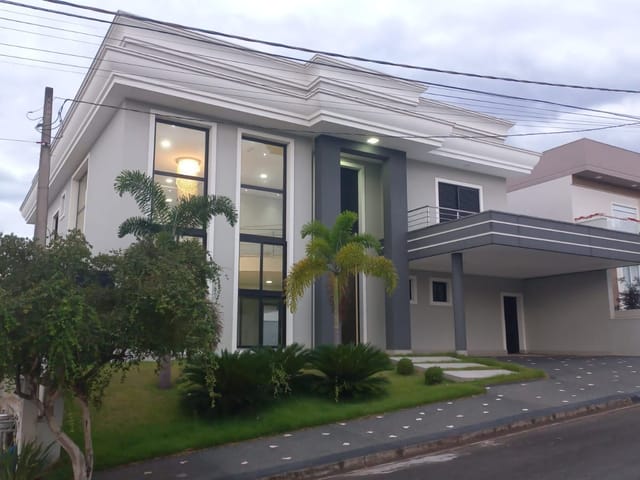 Casa com 450m² 5 quartos e 2 banheiros, à venda, no bairro Loteamento Residencial Jardim Villagio em Americana