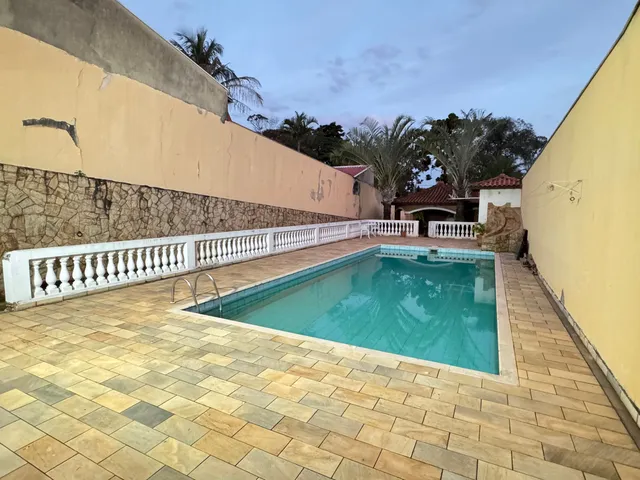 Casa com 400m² 3 quartos e 3 banheiros, à venda, no bairro Loteamento Modena em Tatuí