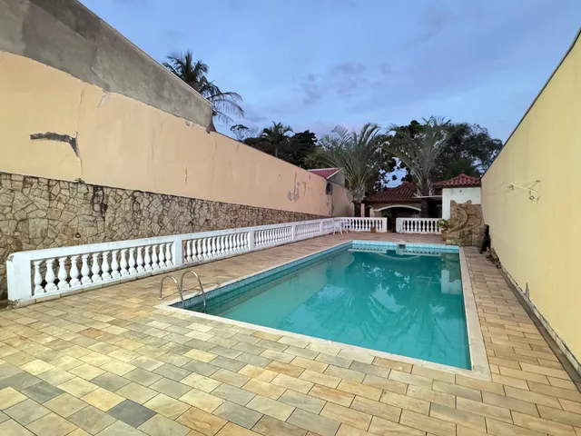 Casa com 400m² 3 quartos e 3 banheiros, à venda, no bairro Loteamento Modena em Tatuí