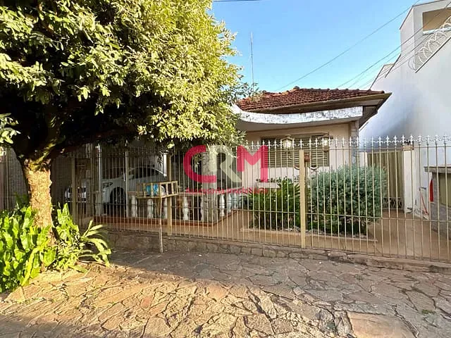 Casa com 388m² 5 quartos e 4 banheiros, à venda, no bairro Centro em Taquaritinga
