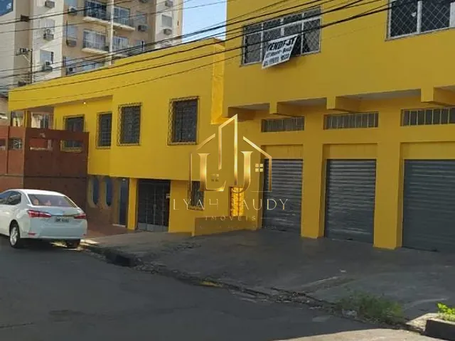 Casa com 475m² 9 quartos e 6 banheiros, à venda, no bairro Centro-Sul em Cuiabá
