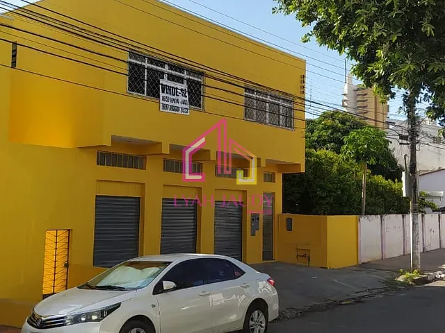 Casa com 475m² 9 quartos e 6 banheiros, à venda, no bairro Centro-Sul em Cuiabá