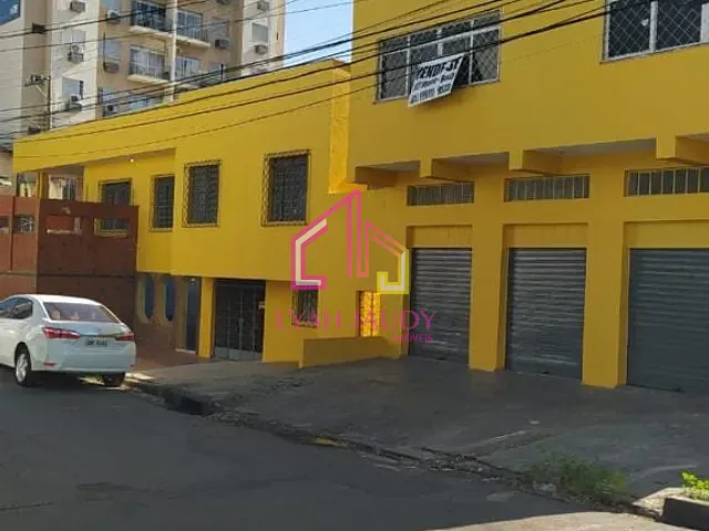 Casa com 475m² 9 quartos e 6 banheiros, à venda, no bairro Centro-Sul em Cuiabá