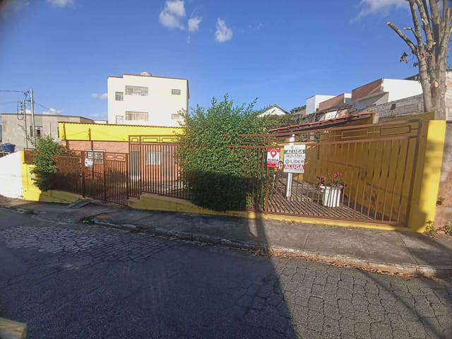 Foto do Casa - Casa para locação, Vila São Francisco, Lavras, MG | Burgarelli Imóveis
