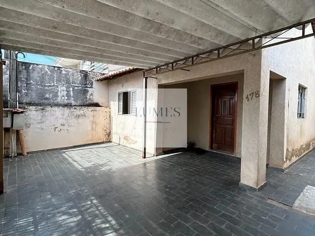 Casa com 130m² 2 quartos e 2 banheiros, à venda, no bairro Cechino em Americana