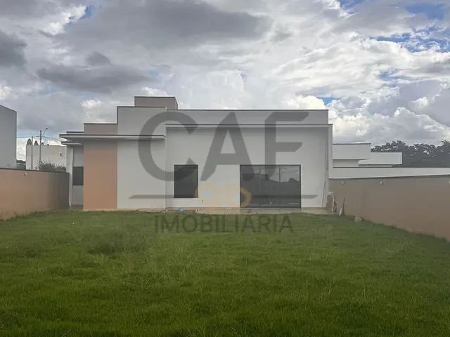 Casa com 364m² 2 quartos e 1 banheiro, à venda, no bairro Florabella 1 em Holambra
