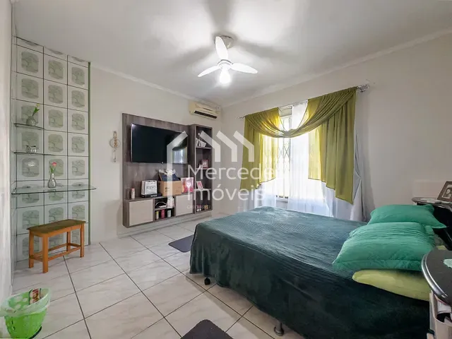 Casa com 302m² 5 quartos e 4 banheiros, à venda, no bairro São Vicente em Itajaí