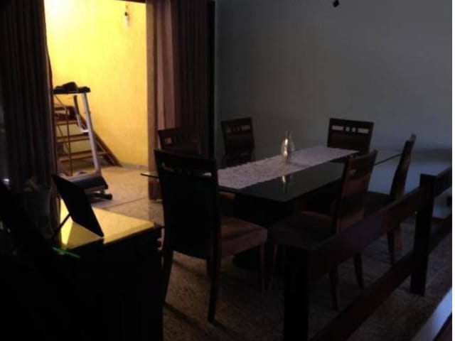 Casa com 150m² 3 quartos e 2 banheiros, à venda, no bairro Vila Valqueire em Rio de Janeiro