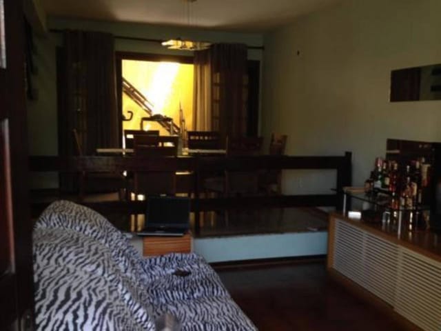 Casa com 150m² 3 quartos e 2 banheiros, à venda, no bairro Vila Valqueire em Rio de Janeiro