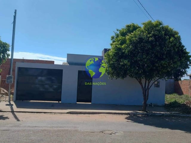 Casa com 200m² 2 quartos e 1 banheiro, à venda, no bairro Santa Laura em Cuiabá