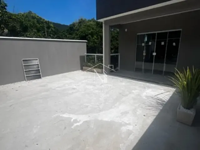 Casa com 360m² 3 quartos e 1 banheiro, à venda, no bairro Flamengo em Maricá