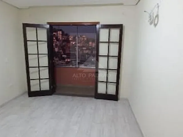 Casa com 150m² 3 quartos e 2 banheiros, à venda, no bairro Jardim São Judas em Mauá
