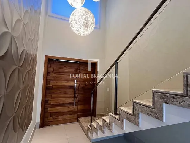 Casa com 682m² 3 quartos e 6 banheiros, à venda, no bairro Condomínio Residencial Fazenda Santa Helena em Bragança Paulista