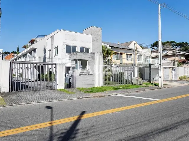 Casa com 129m² 3 quartos e 4 banheiros, à venda, no bairro Ahú em Curitiba
