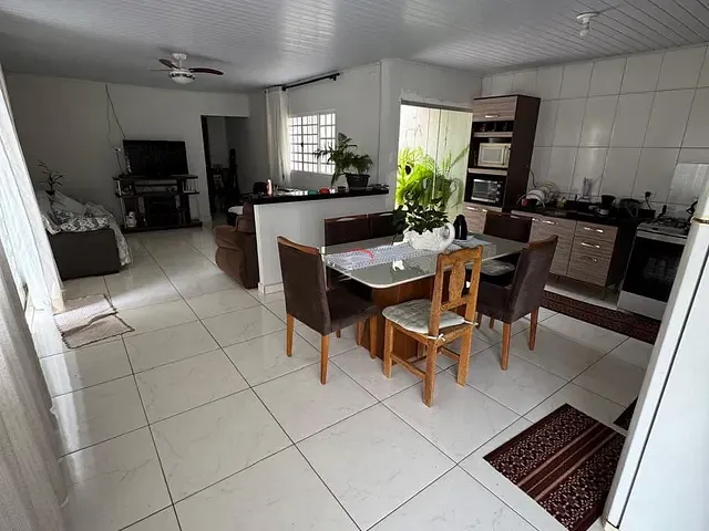 Casa com 682m² 3 quartos e 2 banheiros, à venda, no bairro Califórnia em Londrina