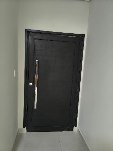 Casa com 456m² 3 quartos e 3 banheiros, à venda, no bairro Picollo Villaggio em Louveira