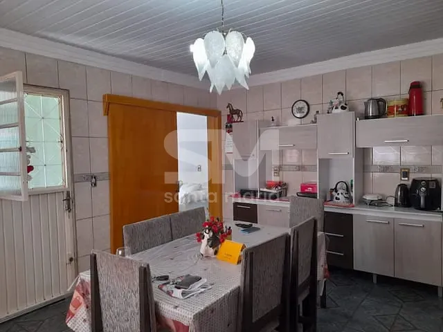 Casa com 450m² 4 quartos e 2 banheiros, à venda, no bairro Esplanada em Chapecó
