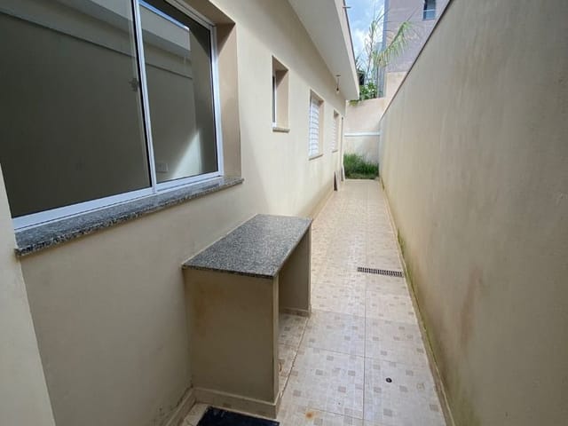 Casa 2 quartos e 1 banheiro, para alugar, no bairro Cachoeira em Extrema
