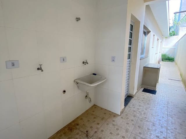Casa 2 quartos e 1 banheiro, para alugar, no bairro Cachoeira em Extrema