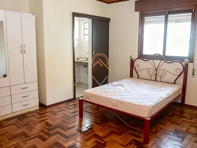 Casa 4 quartos e 3 banheiros, à venda, no bairro Fragata em Pelotas