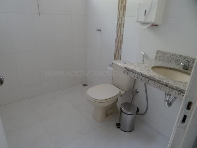 Casa com 372m² 3 quartos e 2 banheiros, à venda, no bairro São Mateus em Juiz de Fora