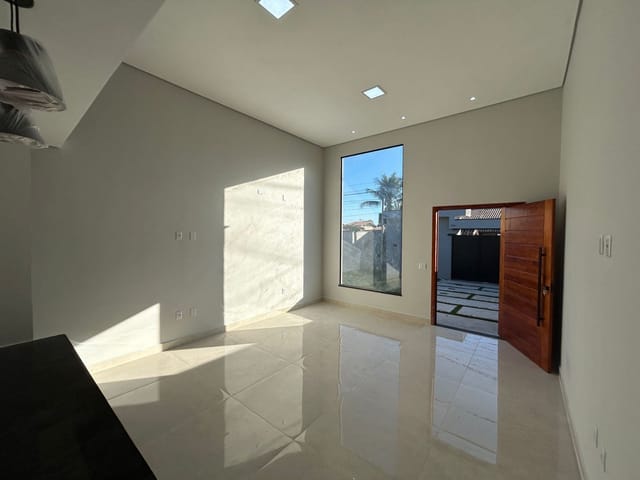 Casa 3 quartos e 2 banheiros, à venda, no bairro Jardim Atlântico Oeste (Itaipuaçu) em Maricá