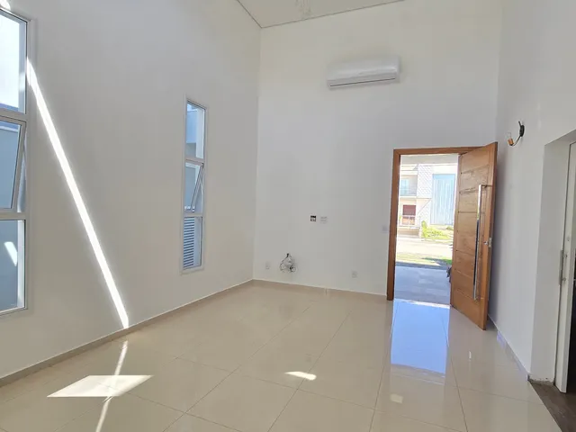 Casa 2 quartos e 1 banheiro, à venda, no bairro Jardim São Pedro em Mogi das Cruzes