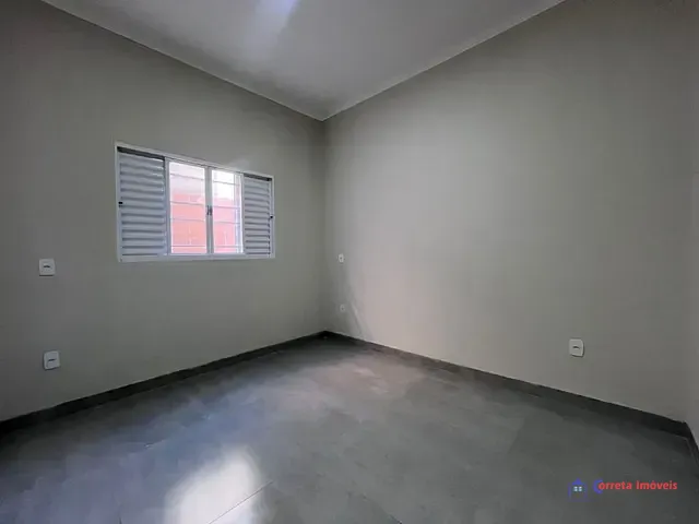 Casa com 156m² 1 quarto e 1 banheiro, à venda, no bairro Ipê em Três Lagoas