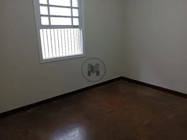 Casa com 370m² 4 quartos e 2 banheiros, à venda, no bairro Pedregulho em Guaratinguetá