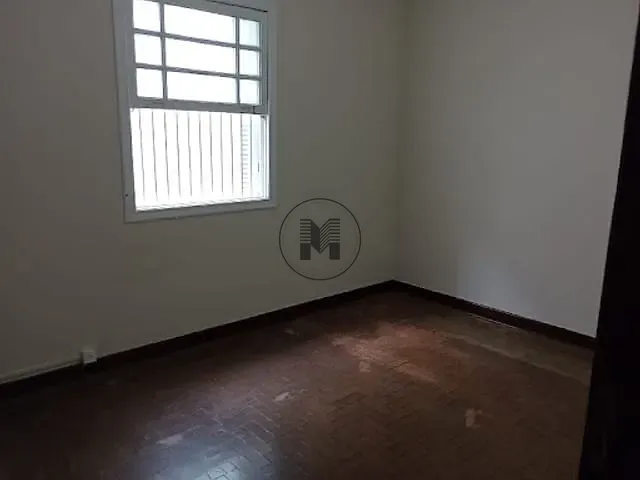 Casa com 370m² 4 quartos e 2 banheiros, à venda, no bairro Pedregulho em Guaratinguetá