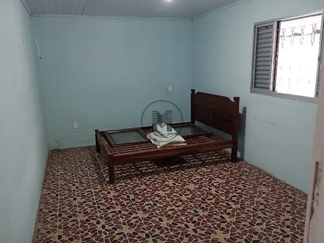 Casa com 370m² 4 quartos e 2 banheiros, à venda, no bairro Pedregulho em Guaratinguetá