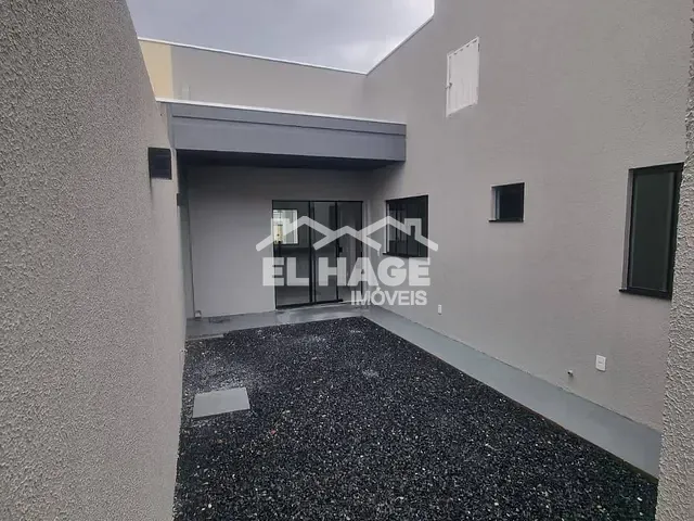 Casa com 225m² 3 quartos e 2 banheiros, à venda, no bairro Recanto dos Pássaros em Cuiabá