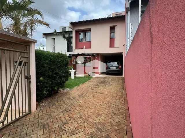 Casa com 151m² 3 quartos e 2 banheiros, à venda, no bairro Jardim Tapajós em Rolândia
